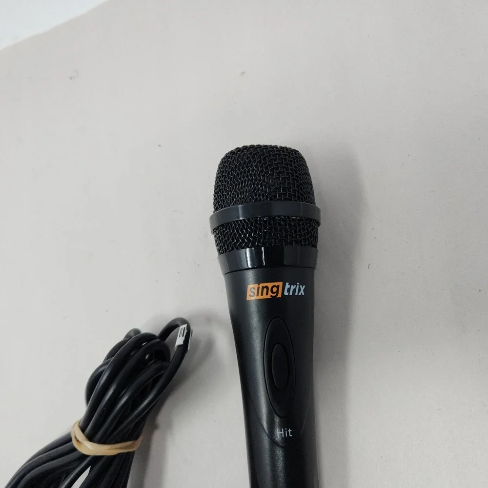 Singtrix Professional Karaoke Machine Microphone With Hit Button Tested